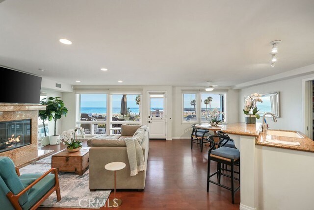 Foto del edificio - 3036 Breakers Dr