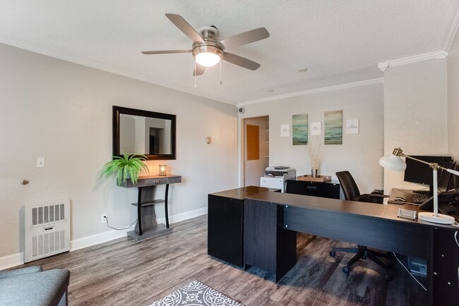 Building Photo - Wayzata Woods