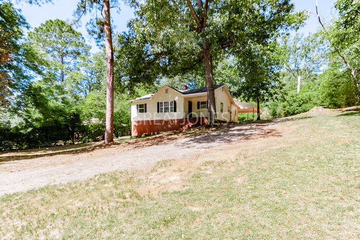 Primary Photo - Charming 3 Bedroom in Warner Robins!