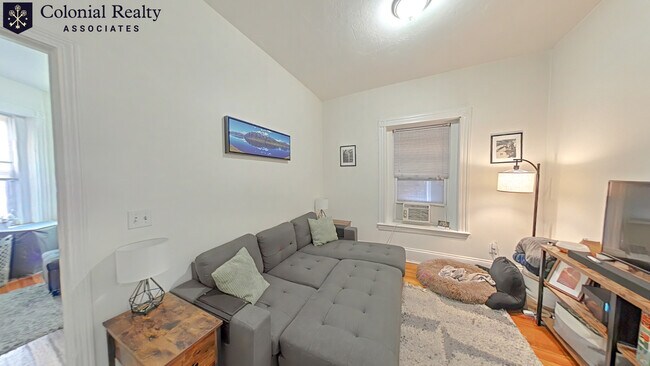 Foto del edificio - 83 Brighton Ave