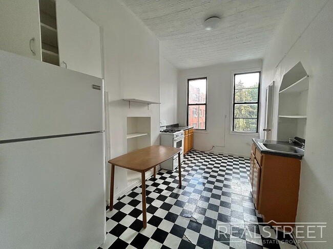 Building Photo - Wyckoff Avenue