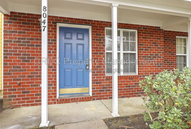 Building Photo - 8047 Shadow Oak Dr