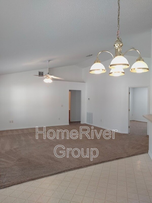 Foto del edificio - 762 NW Fairhaven Dr