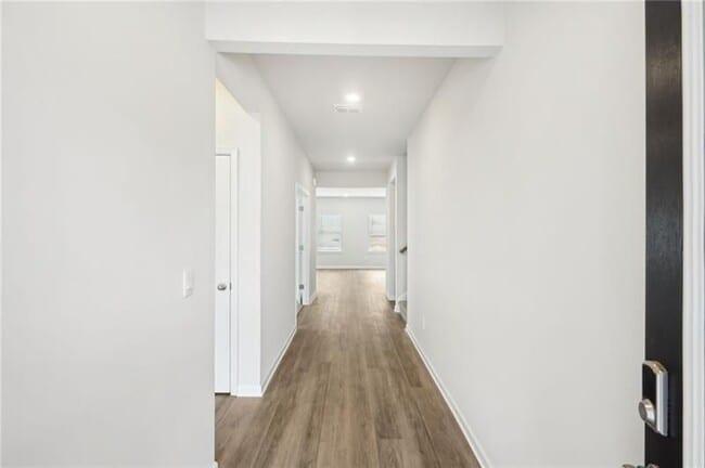 Foto del edificio - 26 Hemlock Ct