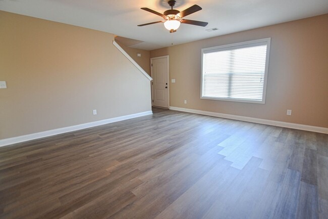 Building Photo - 1800 Beckett Drive