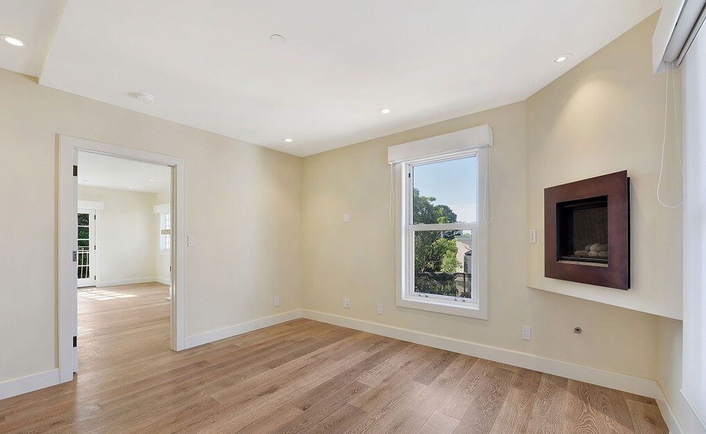 Building Photo - 1100 Lombard St