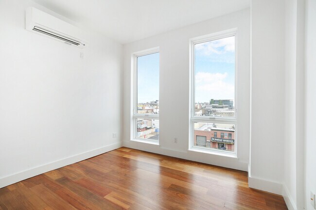 Foto del edificio - 215 Freeman St