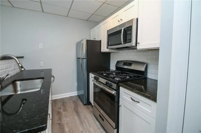 Foto del edificio - 241 Norris Dr