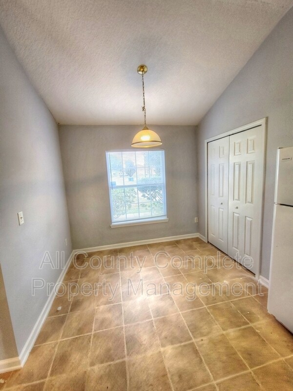 Building Photo - 11506 Otters Den Ct E