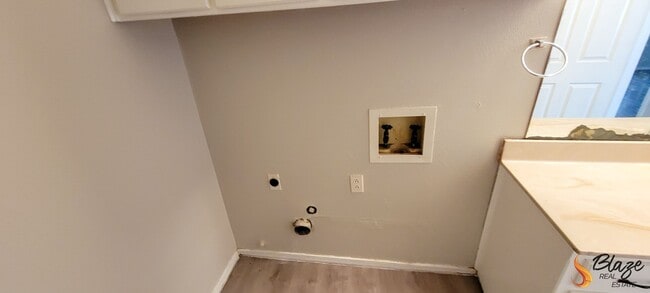 Building Photo - 4210 SE 16th Ave