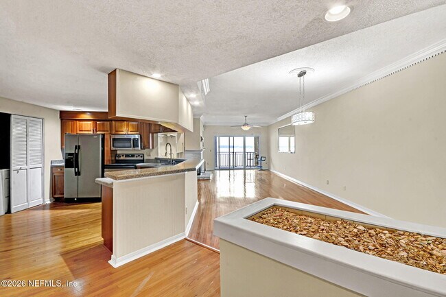 Building Photo - 2099 Winterbourne W
