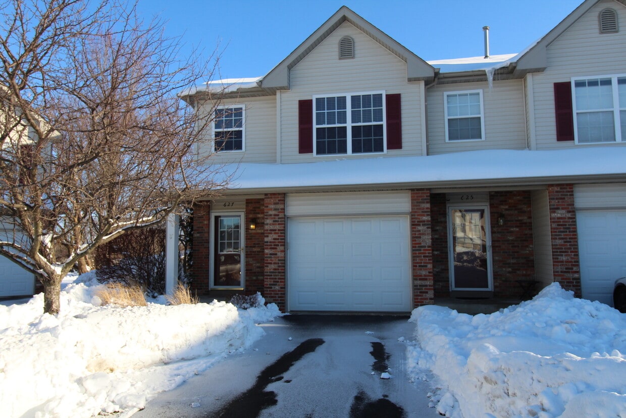 Primary Photo - 627 Southtowne Dr