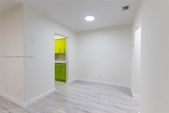 Building Photo - 1 br, 1 bath House - 1816 McKinley St Apt 9