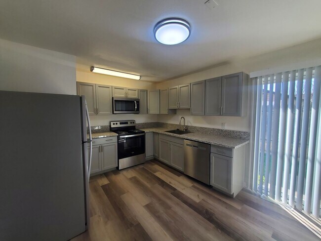 Building Photo - 1000 Virbel Ln