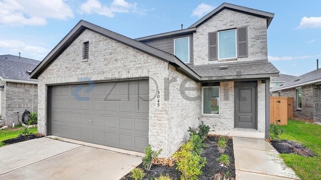 Building Photo - 3045 Fantasy Ter Dr