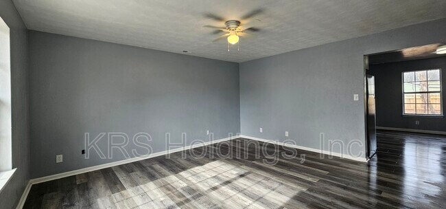 Foto del edificio - 1230 E Balview Ave