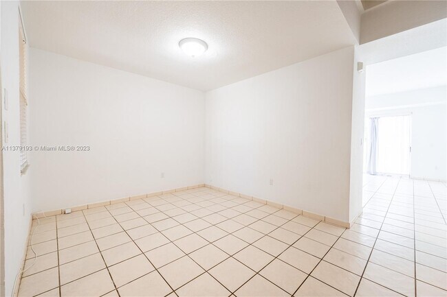 Building Photo - 10966 NW 43rd Terrace