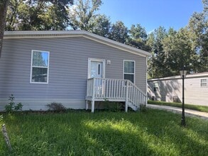 Building Photo - 2460 Ayerswood Dr