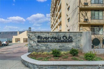 Building Photo - 1155 Warburton Ave