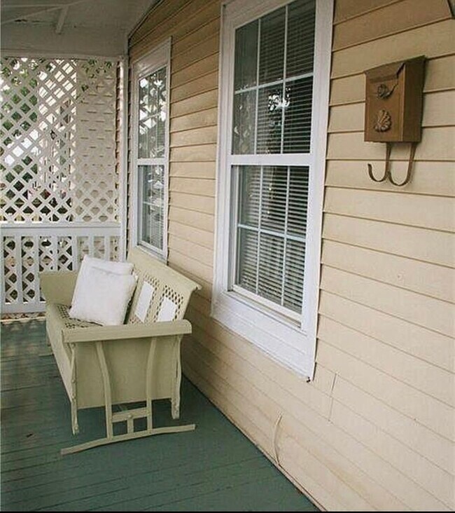 Foto del edificio - 1719 Porter St