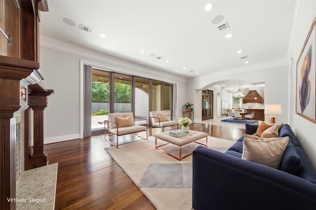 Foto del edificio - 5339 Tilbury Dr