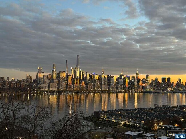 Foto del edificio - 7400 JFK Blvd E