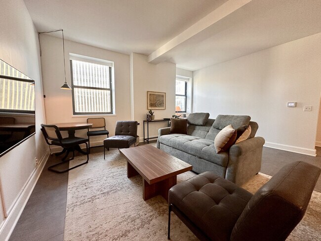 Foto del edificio - 758 N Broadway