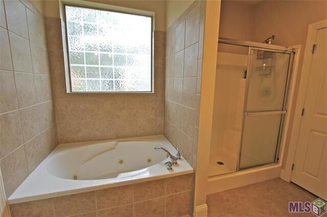Foto del edificio - Summerwood Villas 3BR 2BA
