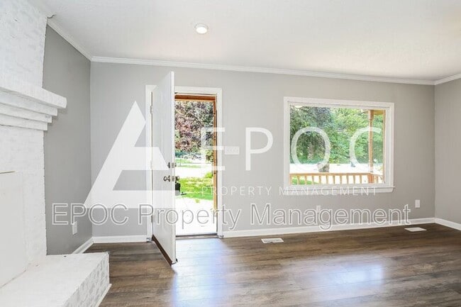 Foto del edificio - 822 Whitsett Ave