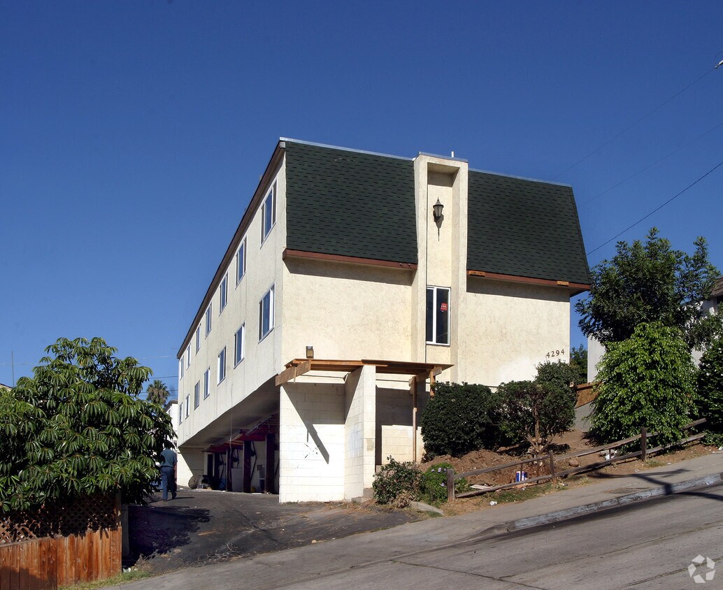 Primary Photo - 4294 51st St