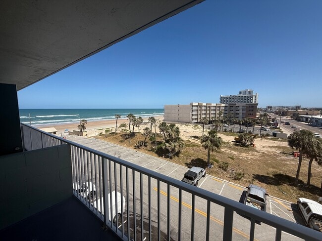 Foto del edificio - 800 N Atlantic Ave