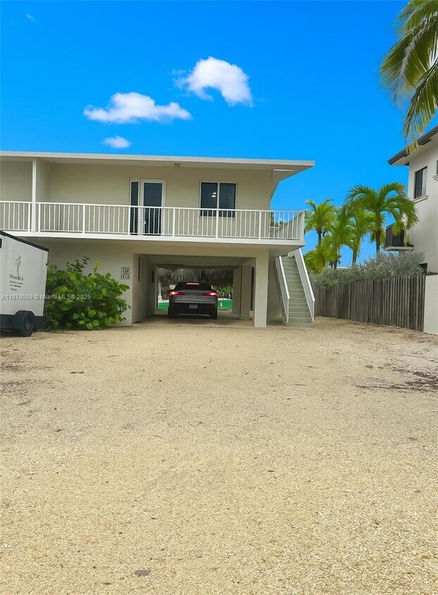 Primary Photo - 136 Marina Ave