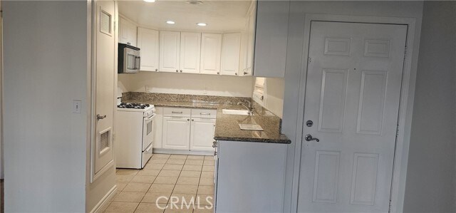 Building Photo - 1085 Circle City Dr