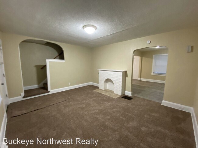 Building Photo - 3 br, 1 bath House - 3515 Upton Ave