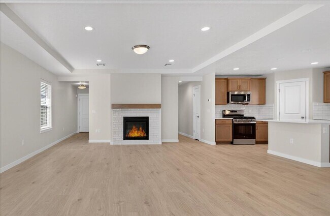 Foto del edificio - Brand New 3BR/2BA Single-Level Home - Community Pool, Park & Easy I-84 Access