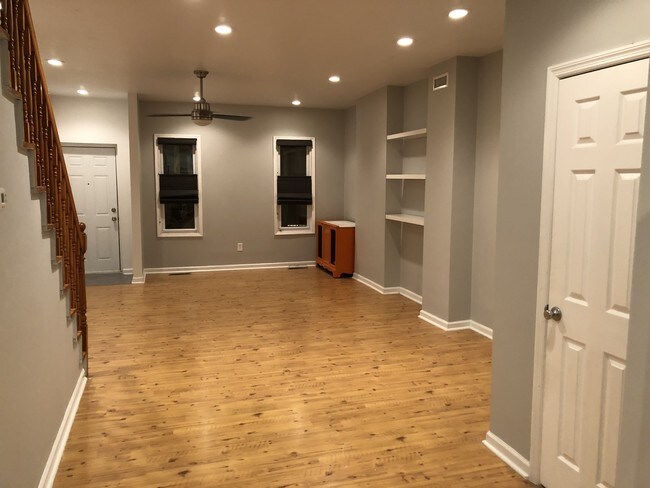 Sala de estar - 515 Titan St