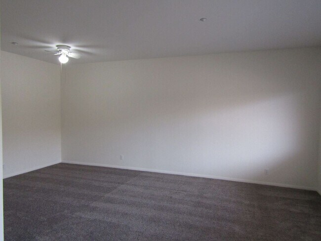 Building Photo - 1 br, 1 bath House - 200 South 13th Street...