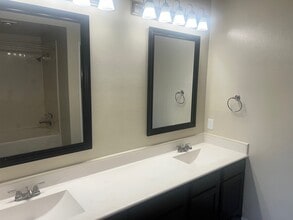 Building Photo - 1306 Marina Bay Dr