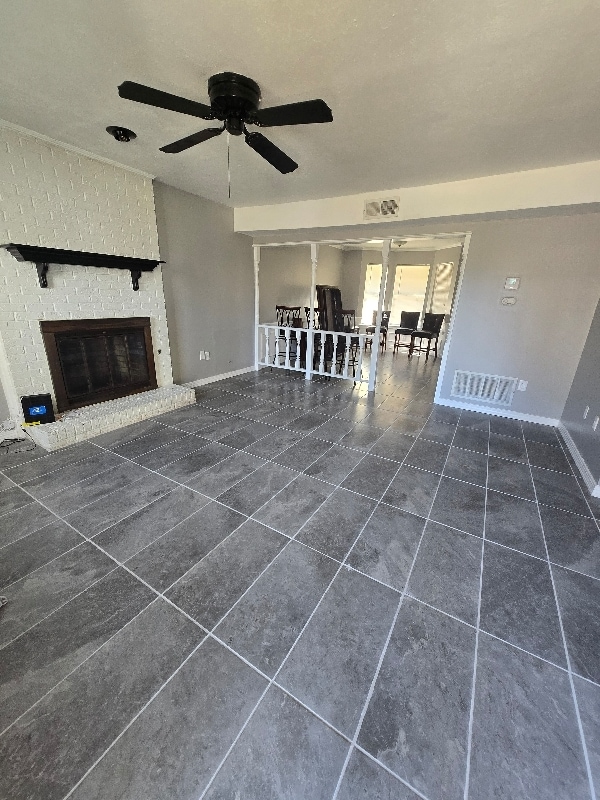 Building Photo - 2201 Jamestown Way