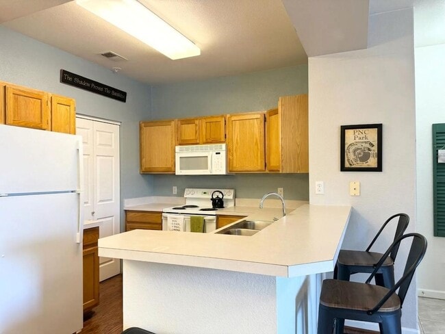 Building Photo - 4545 Wheaton Dr