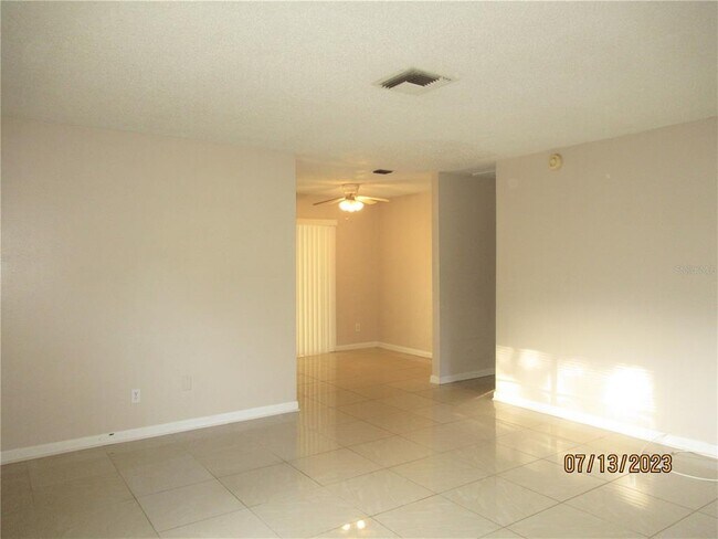 Building Photo - 11507 Valencia Dr