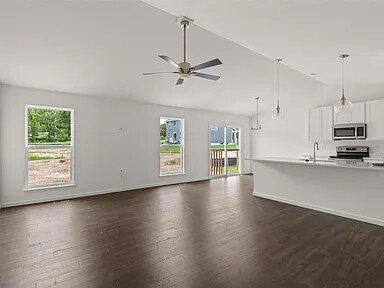 Foto del edificio - 106 Harrow Drive
