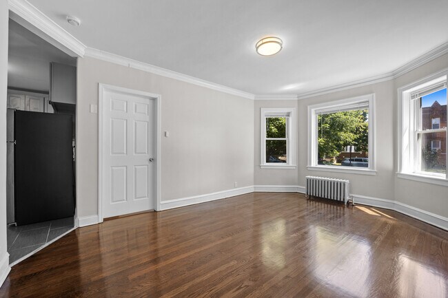 Foto del edificio - 5534 W George St