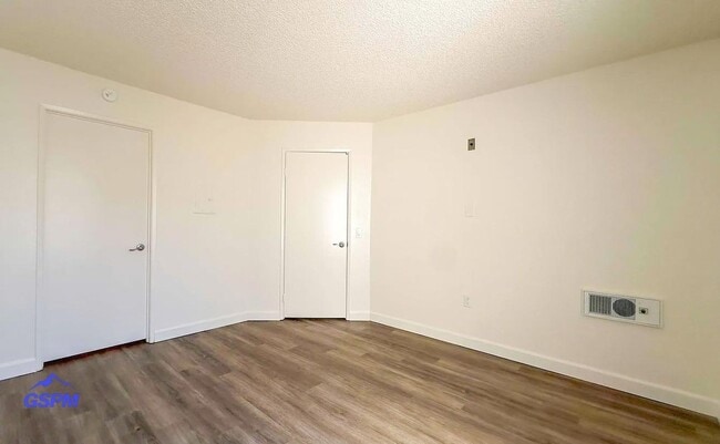 Interior Photo - Summerfield Villas