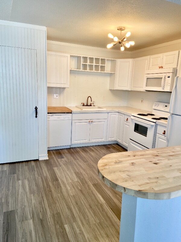 Building Photo - 709 W Cucharras St
