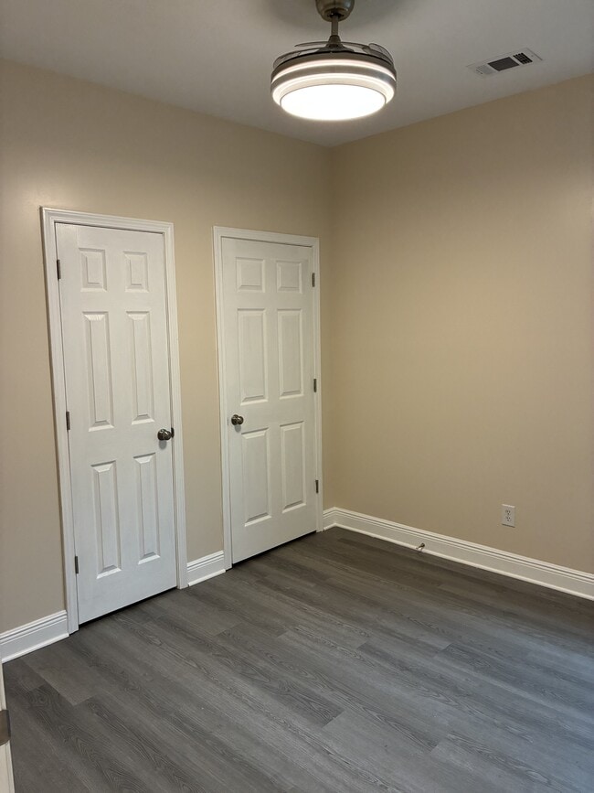 Building Photo - 103 Old Spanish Trail