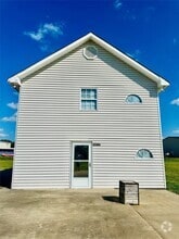 Building Photo - 12366 Legacy Ln