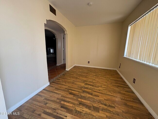 Foto del edificio - 10309 Shoshone St