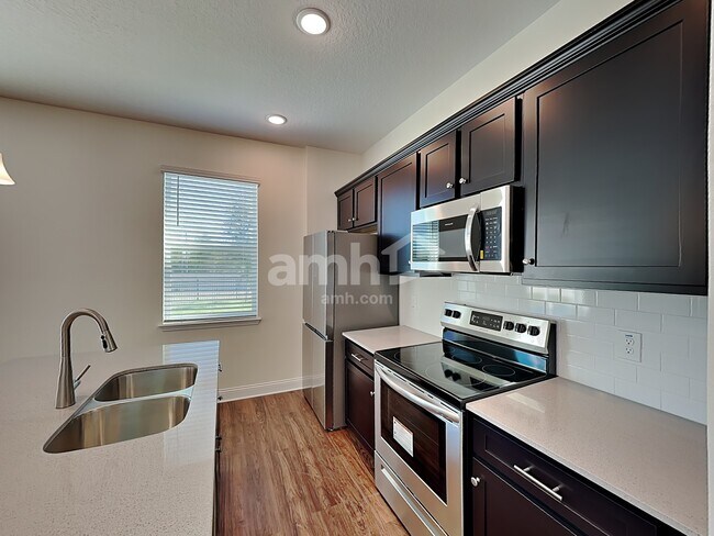Foto del edificio - 6082 Little Bluff Circle