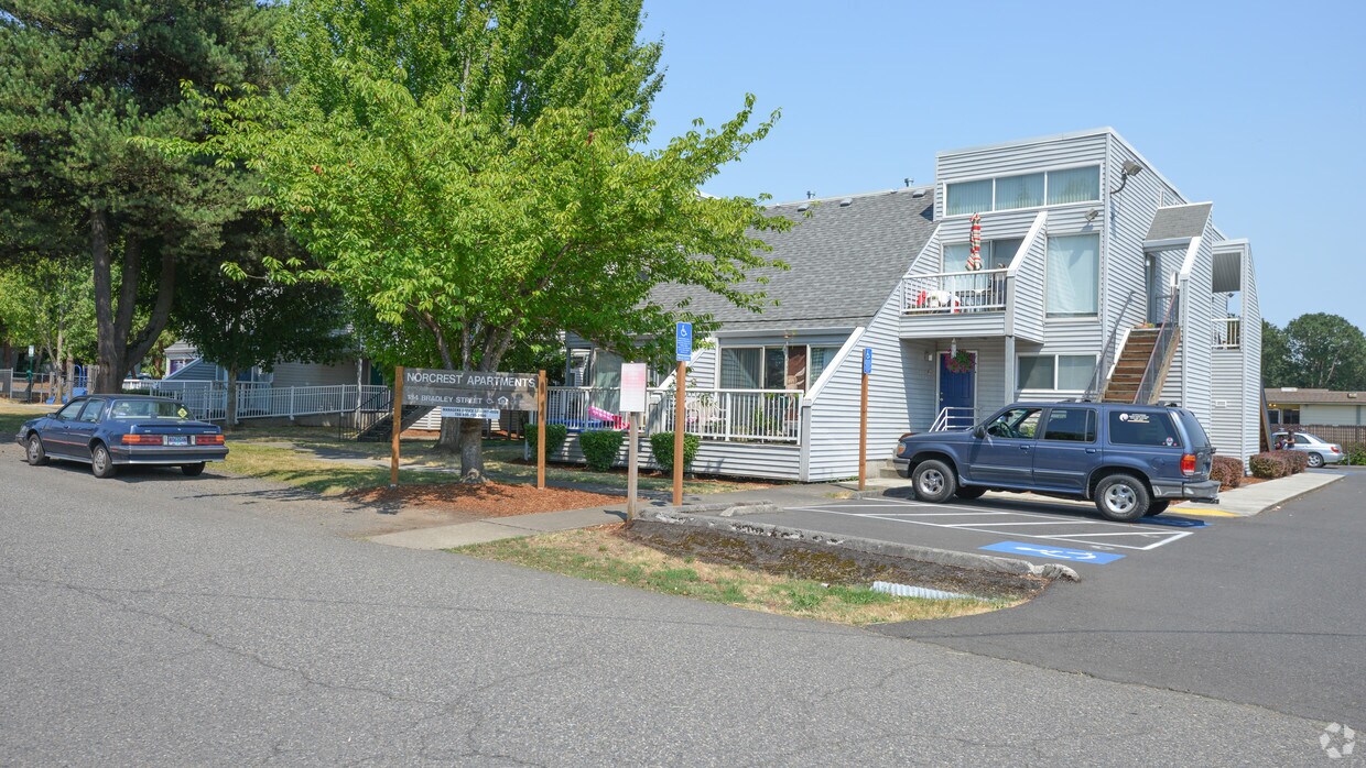 Norcrest Apartaments - Norcrest Apartments